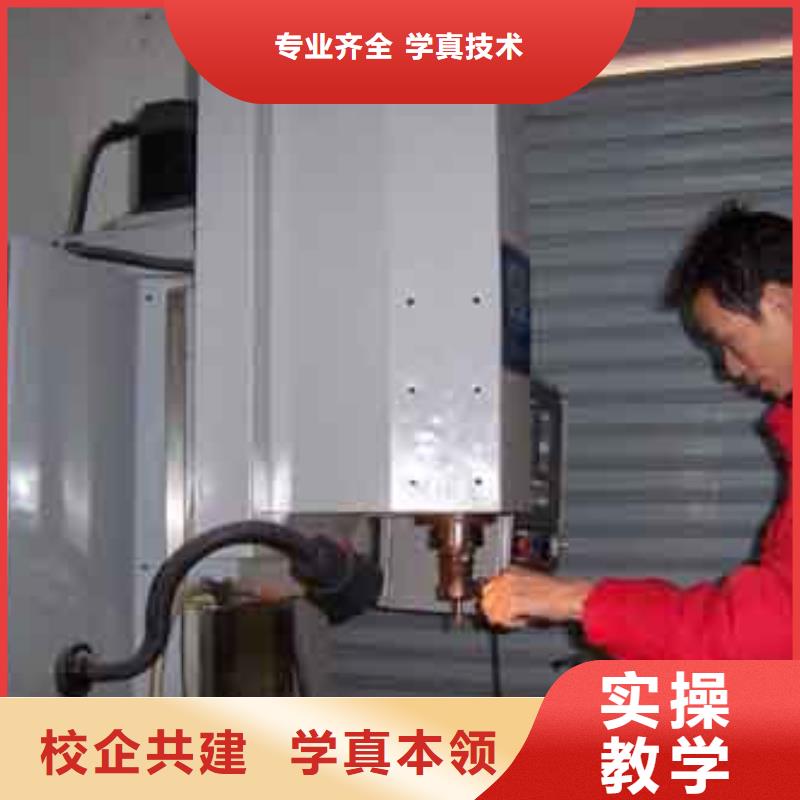 數控培訓_保定虎振技工學校報名優惠保證學會