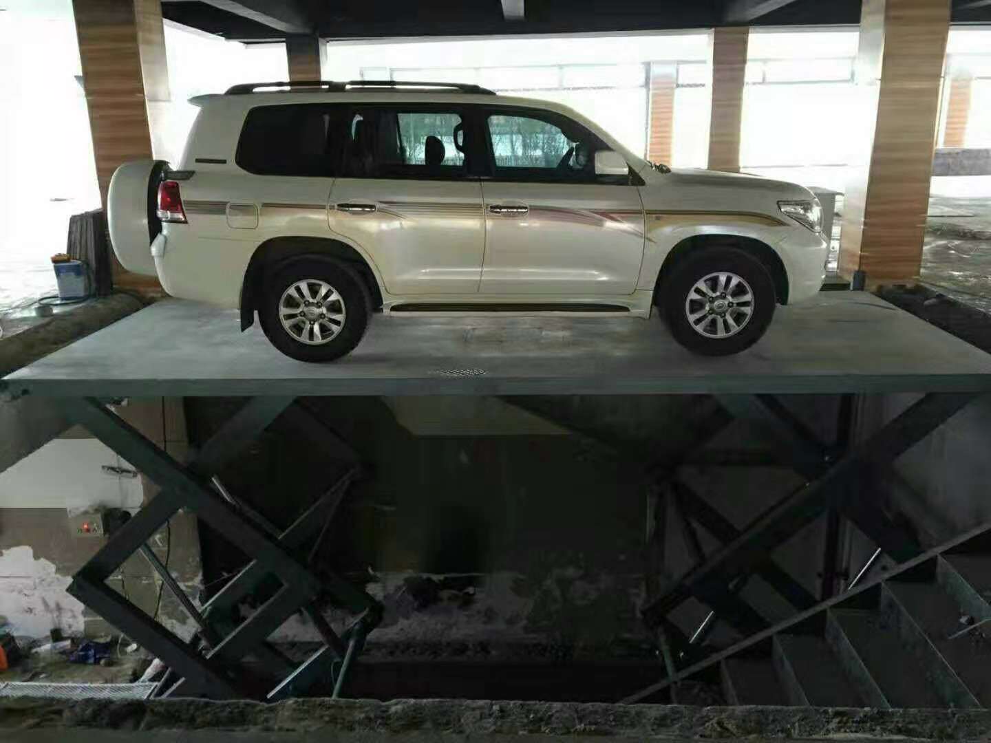 折臂升降機服務為先