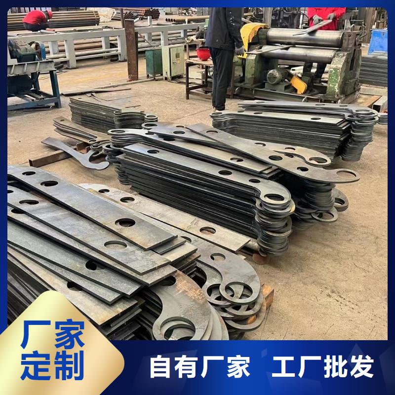 黑龍江常年供應(yīng)防撞護欄-報量