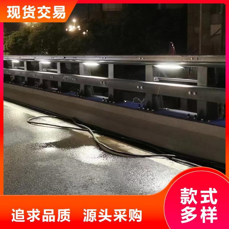 萬(wàn)寧市陽(yáng)臺(tái)護(hù)欄款式新穎供您所需