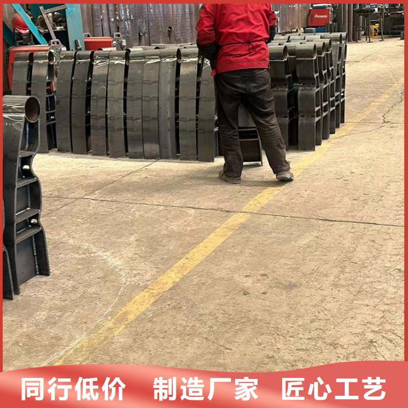 護欄道路隔離欄暢銷當?shù)?8小時發(fā)貨