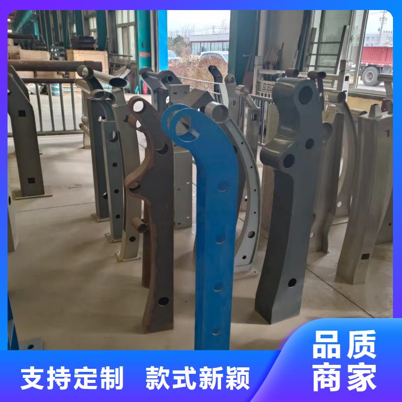 防撞護欄不銹鋼復合管欄桿質量上乘價格實在