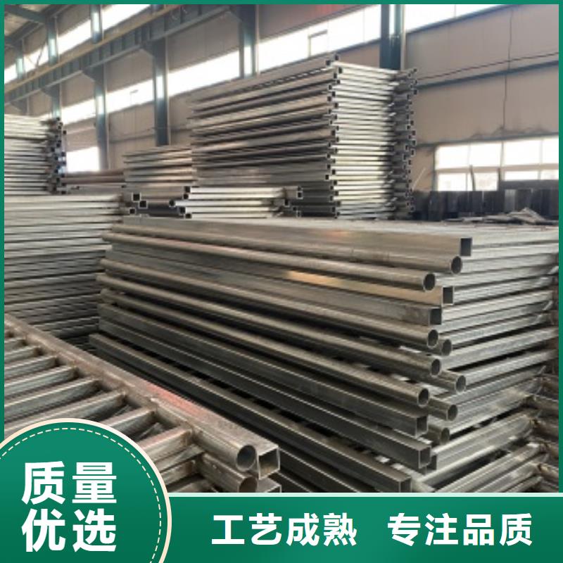 橋梁護(hù)欄,304不銹鋼復(fù)合管嚴(yán)選好貨型號全價(jià)格低