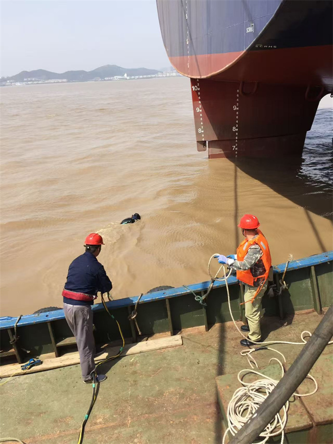 當地潛水施工隊<市政管道水下堵漏>-首要前提