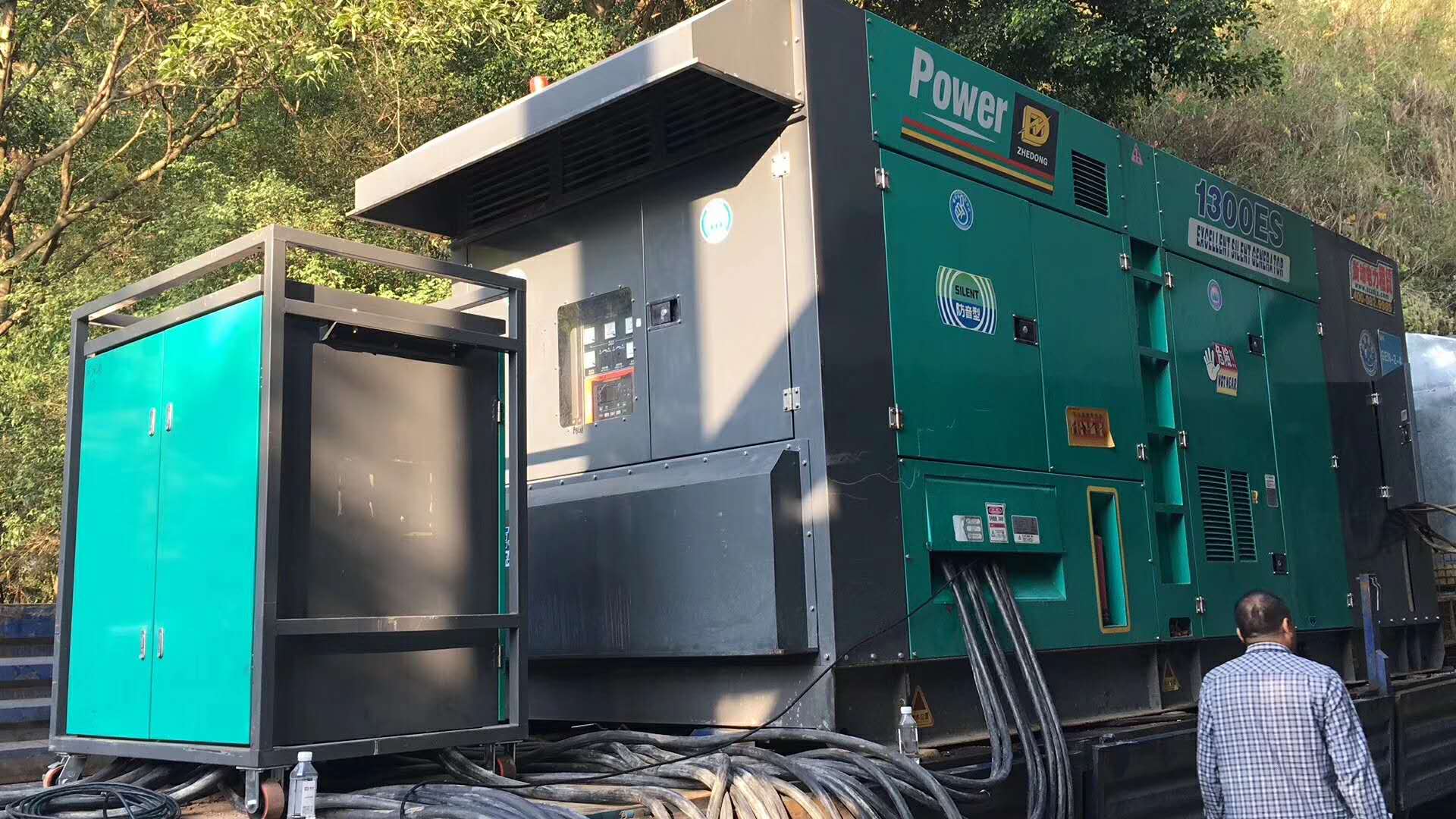 300KW发电机出租、附近租赁发电机厂家