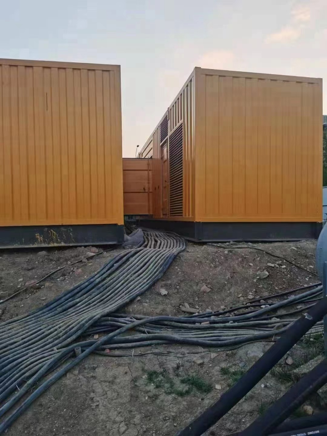工程建設發電機租賃（承包停電工程）200KW發電機出租快速響應