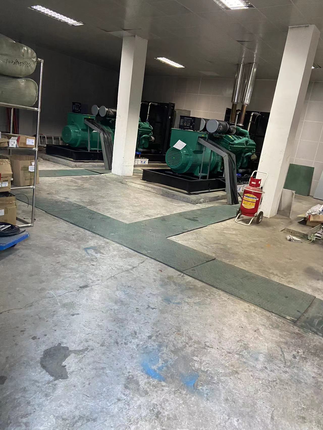 200KW發電機出租租賃400KW發電機電纜線出租UPS電源出租500kw發電機租賃實力雄厚