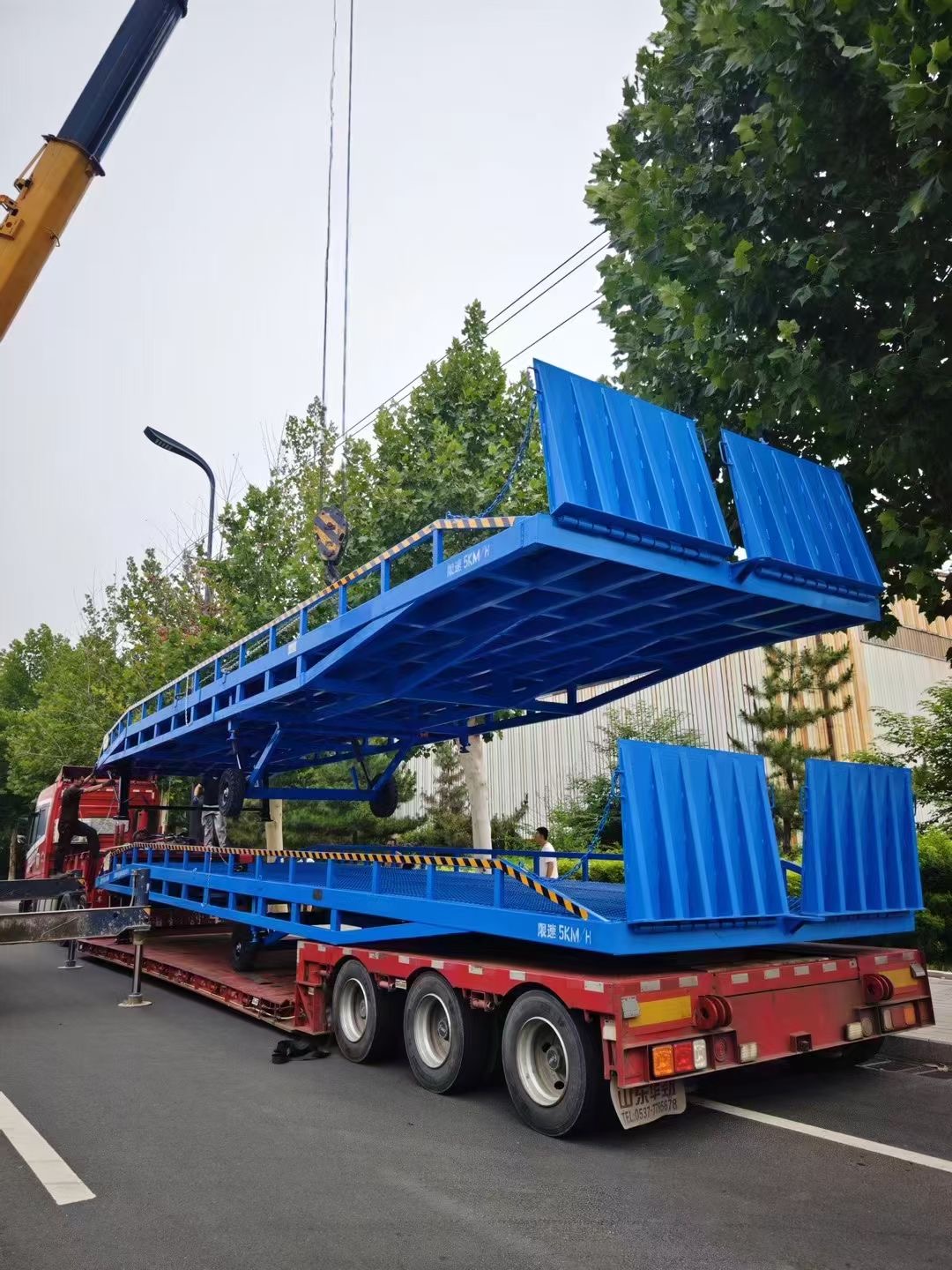 樂東縣移動式登車橋多少錢供應客戶好評