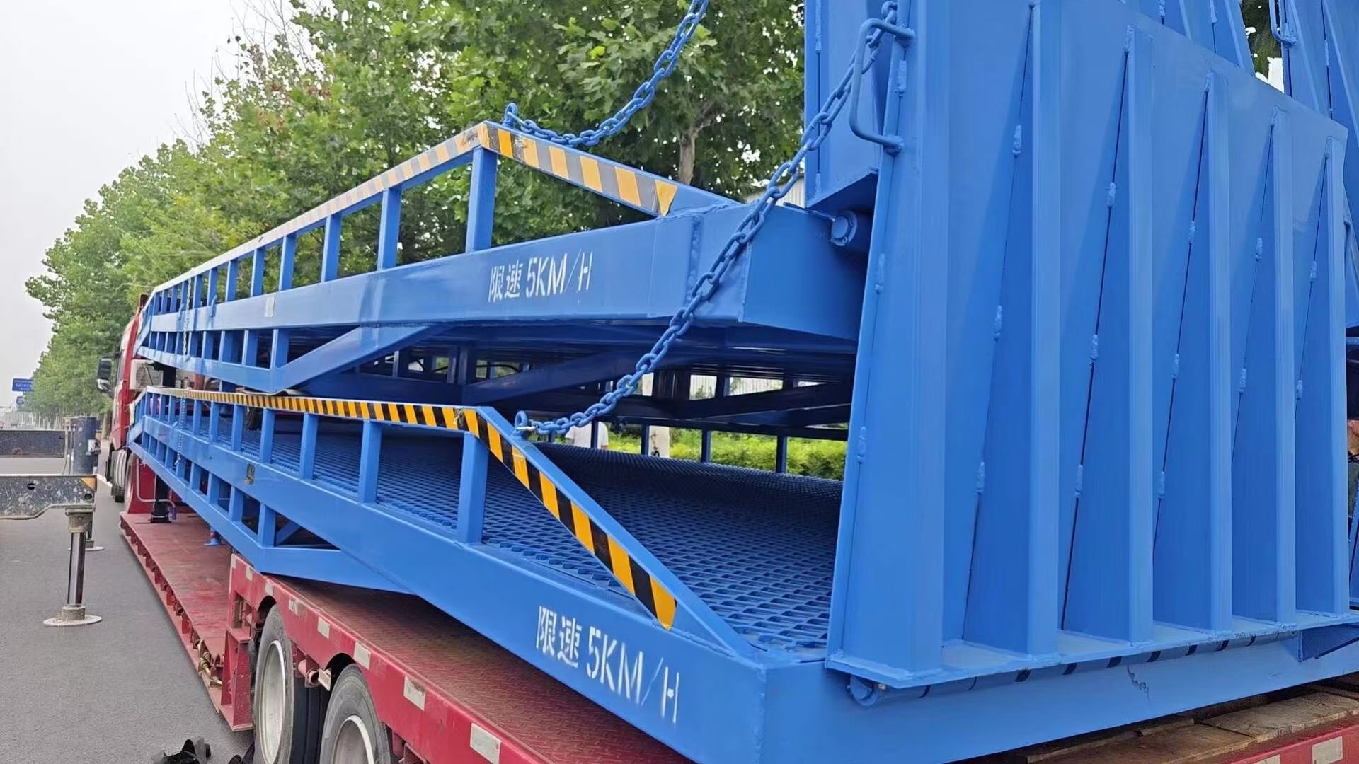 10噸移動式登車橋價格生產的圖文介紹