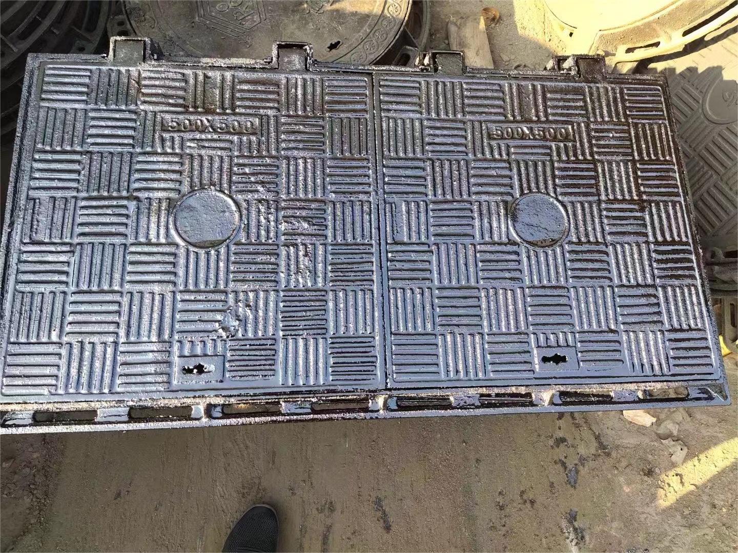 DN600*700鑄鐵圓井蓋廠家地址建通鑄造