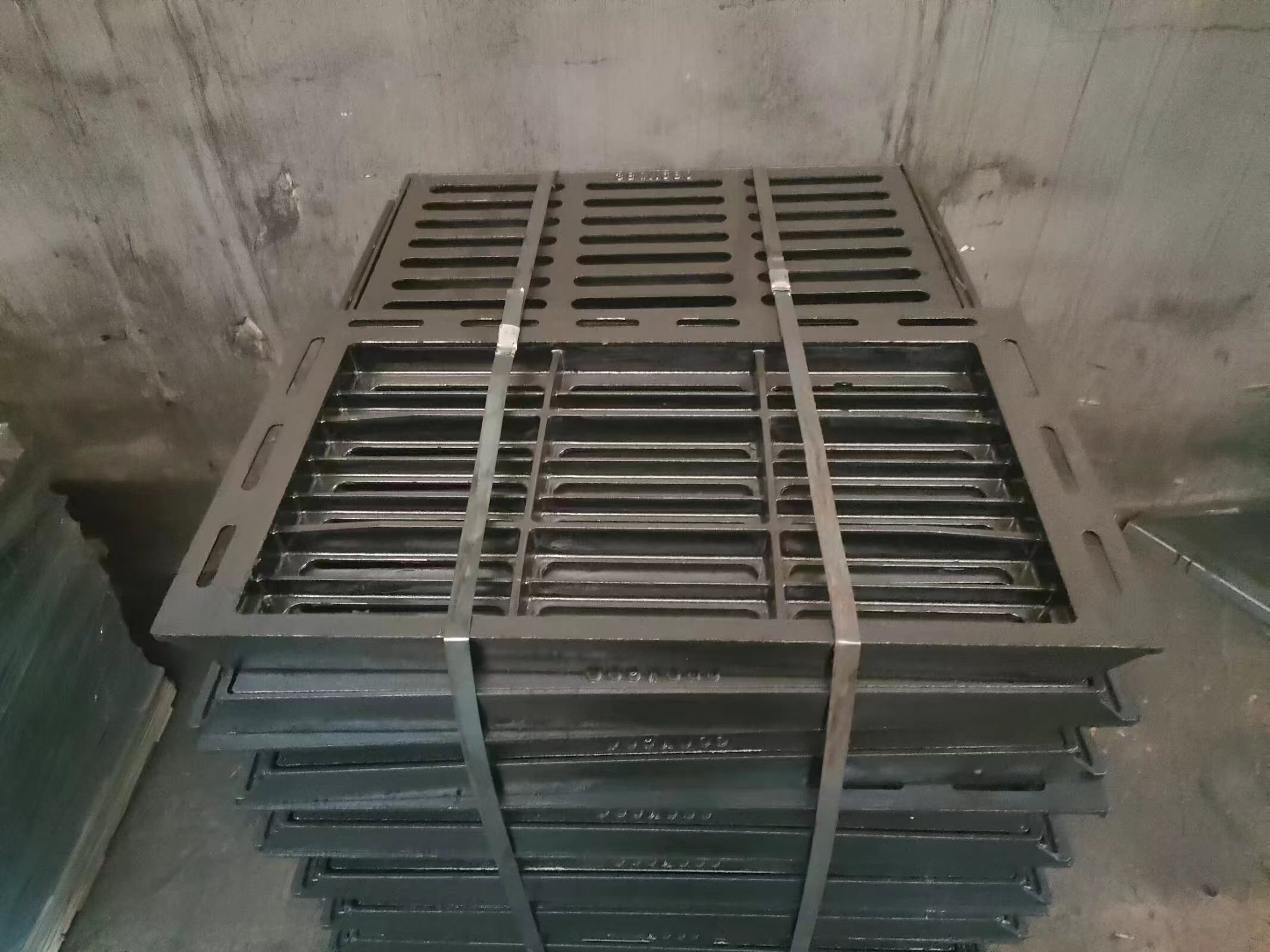 海南省屯昌縣450*750防沉降篦子現貨供應建通鑄造廠家